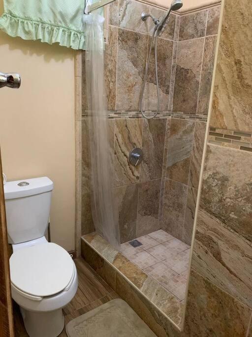 Banyan Rose Appartement Orange Walk Buitenkant foto
