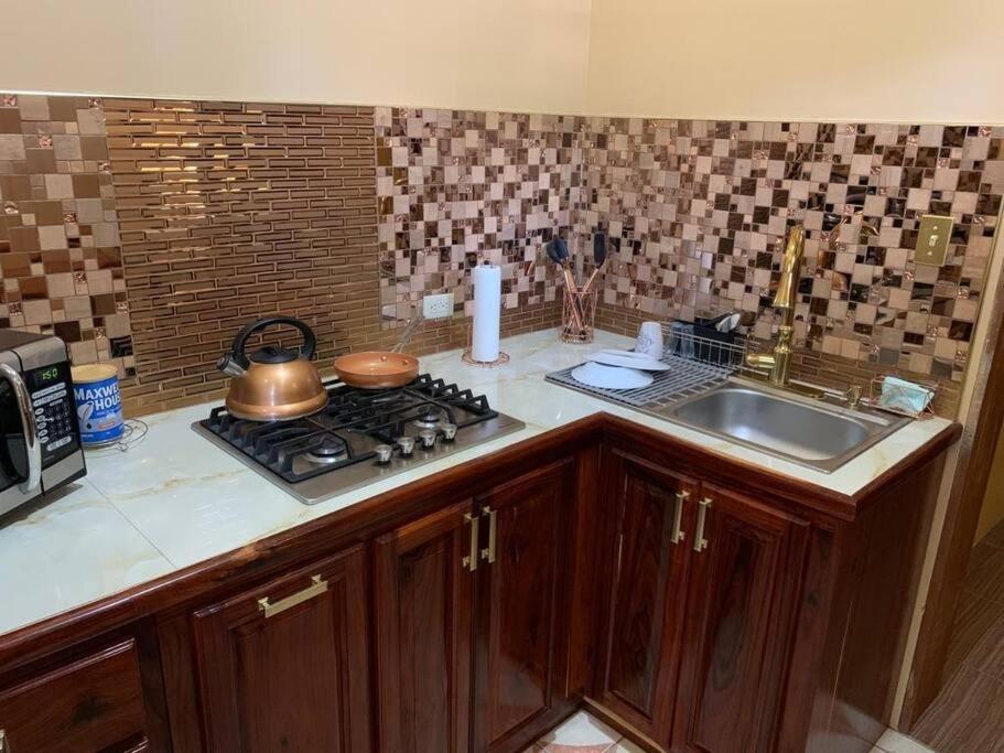 Banyan Rose Appartement Orange Walk Buitenkant foto