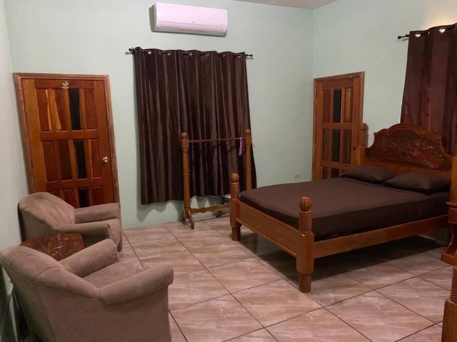 Banyan Rose Appartement Orange Walk Buitenkant foto