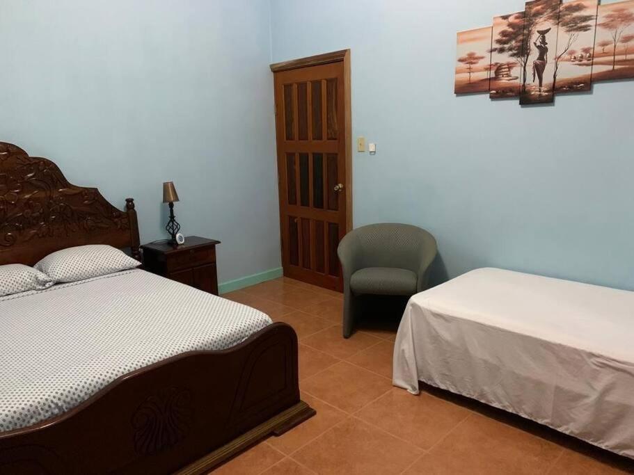 Banyan Rose Appartement Orange Walk Buitenkant foto